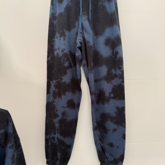 Aviator Nation Dark Blue Tie Dye Pullover Sweatshirt & Jogger Set Activewear - Picture 5 of 10